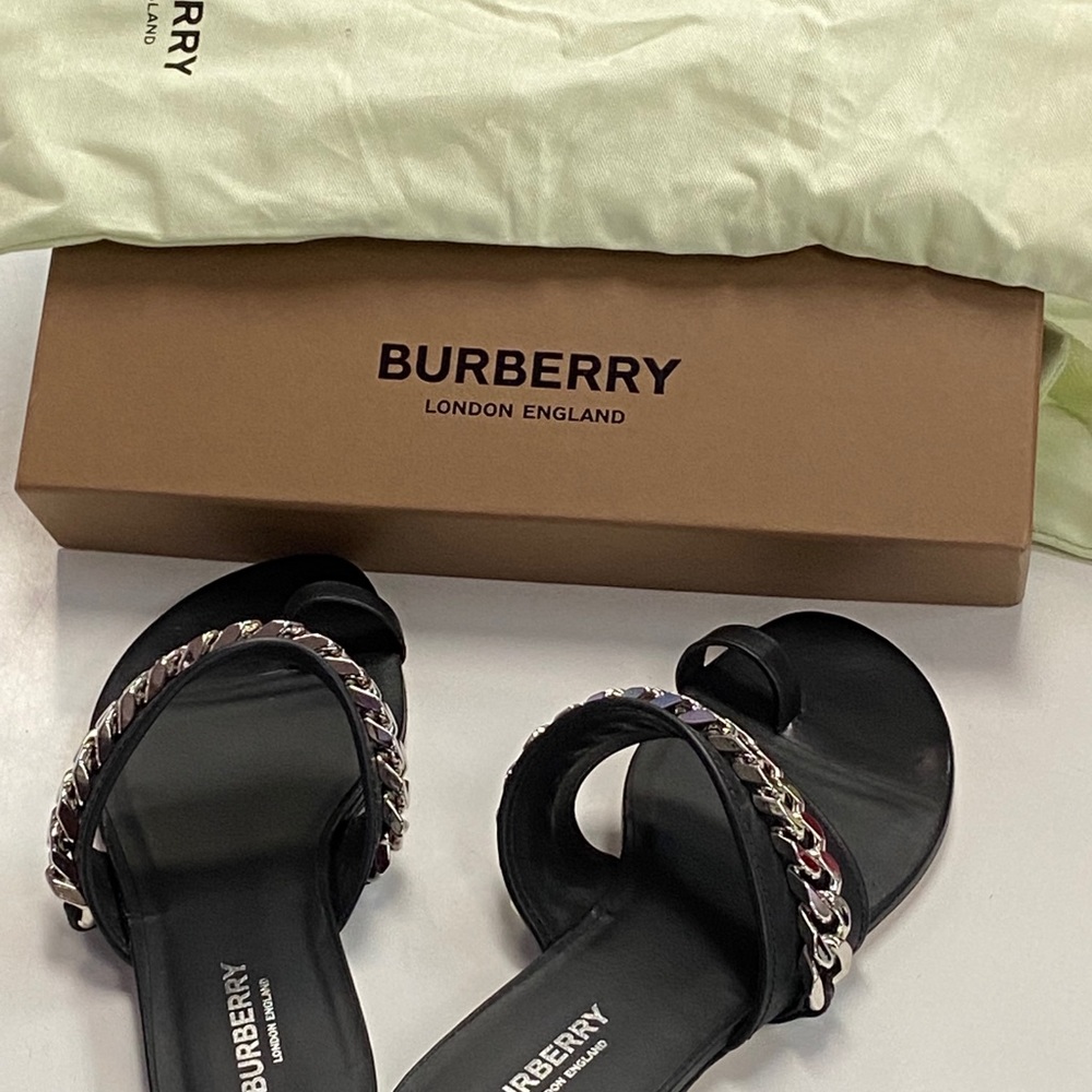 Authentic Burberry women’s sandals size 37/7